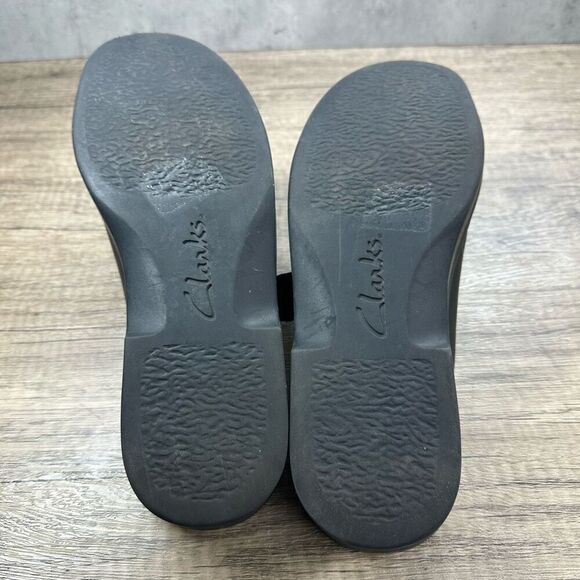 Clarks~Women's~”Patty Tayna”~Black Leather Textured Vamp Mules~Size 7 - Picture 8 of 9